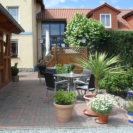 Hotel-Pension Zur Mole วีคเอาฟ์รือเกน ภายนอก รูปภาพ
